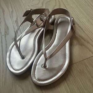 Tory Burch Minnie Travel Sandal Thong Rose Gold Metallic Leather 7.5